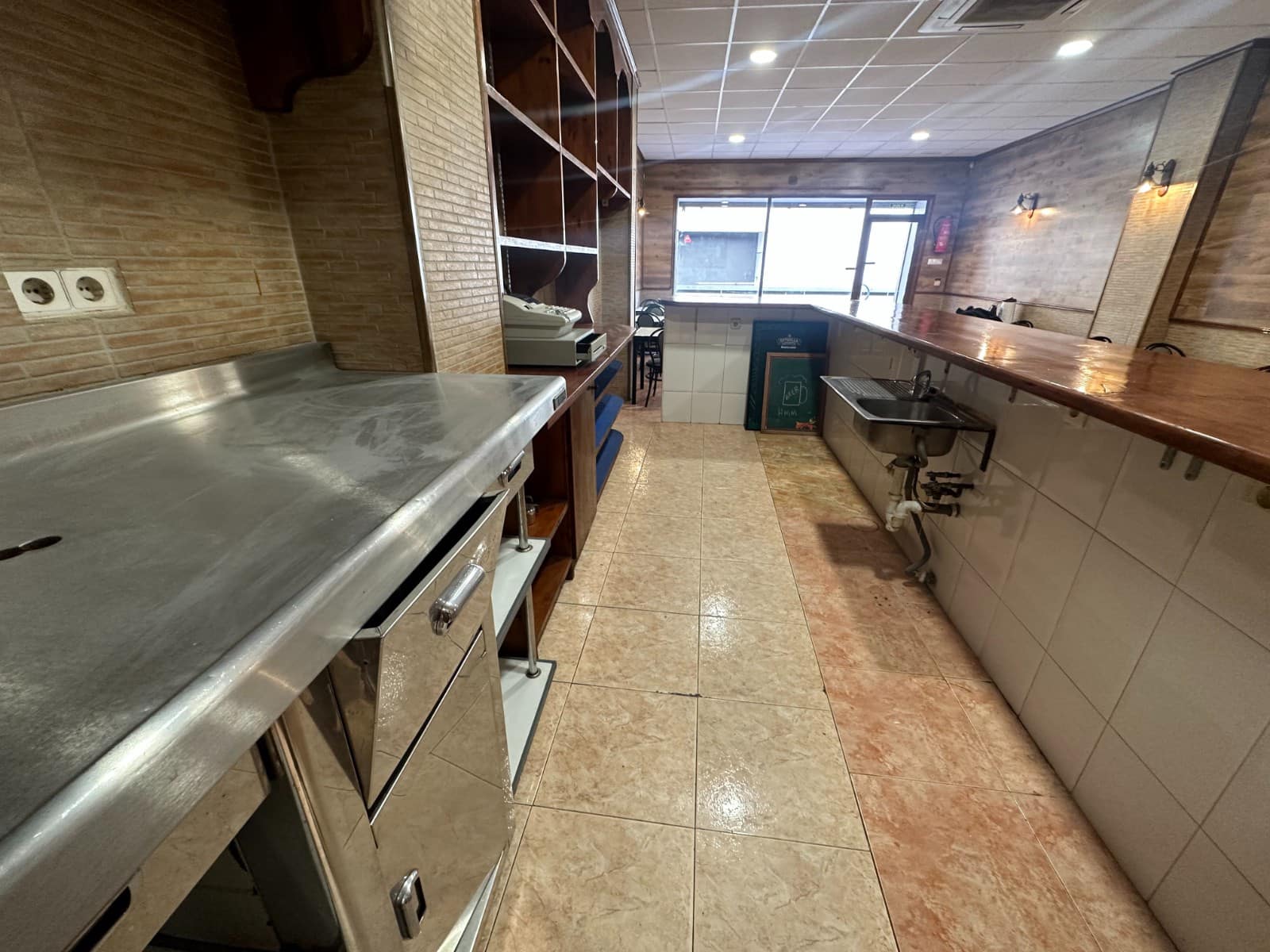 Restaurant/Bar for sale in Torrevieja - € 129,000 (Ref: 10096979)