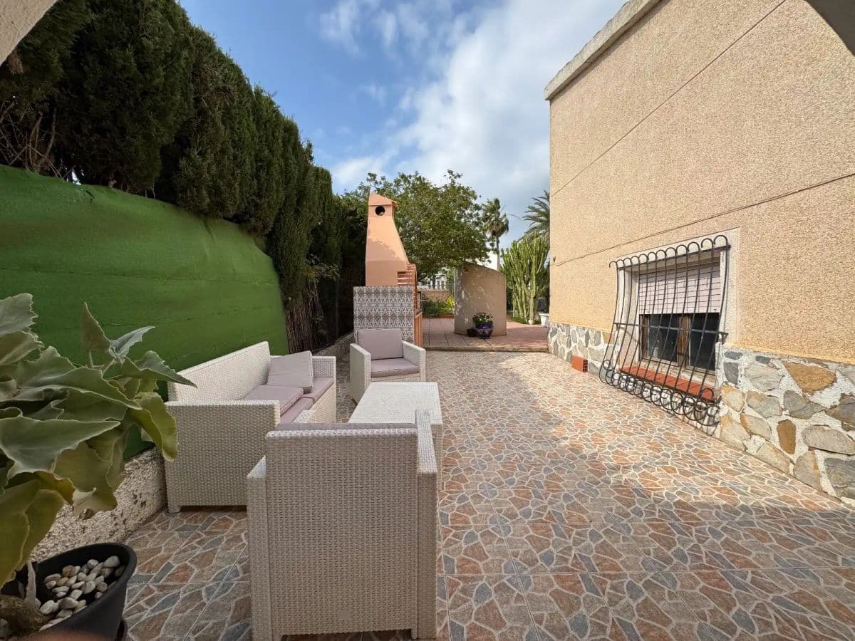 3 sovrum Villa till salu i Ciudad Quesada med garage - 535 000 € (Ref: 10097018)