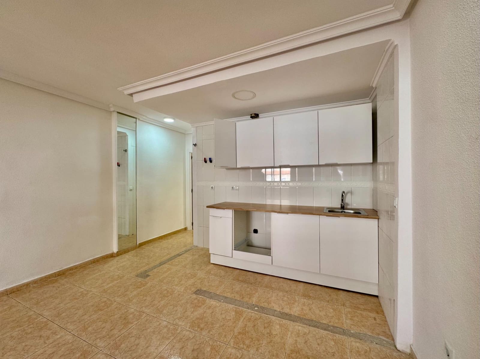 2 makuuhuone Huoneisto myytävänä paikassa Torrevieja - 137 500 € (Ref: 10097036)