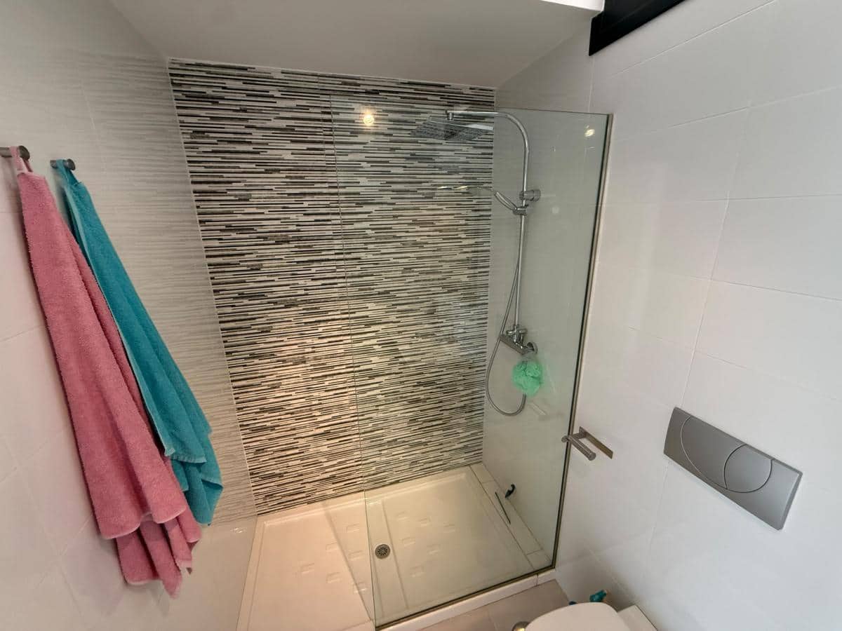 Apartamento de 2 habitaciones en Torre de la Horadada en venta con piscina garaje - 289.999 € (Ref: 10097076)