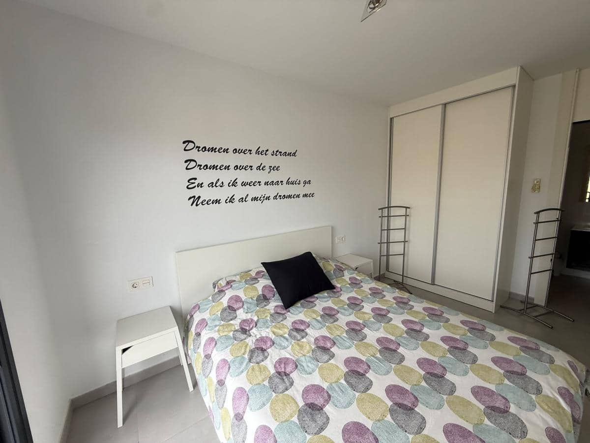 Apartamento de 2 habitaciones en Torre de la Horadada en venta con piscina garaje - 289.999 € (Ref: 10097076)
