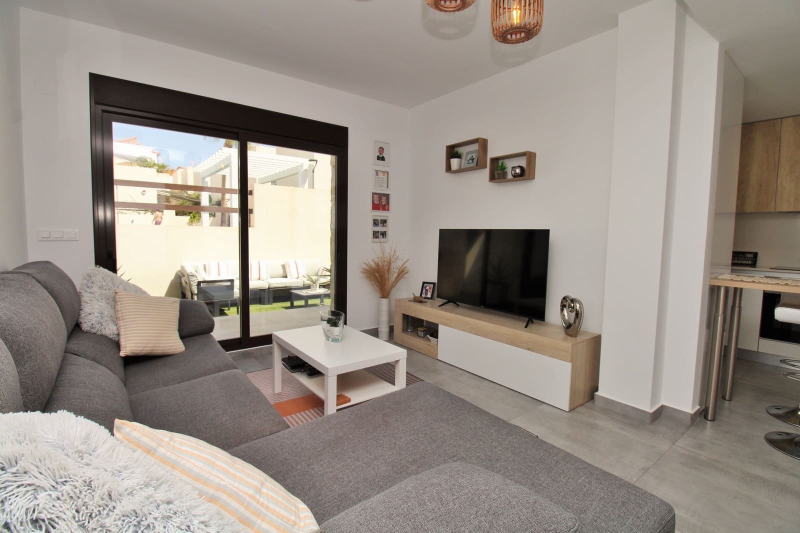 3 soveværelse Villa til salg i Villamartin med swimmingpool - € 354.900 (Ref: 10097207)