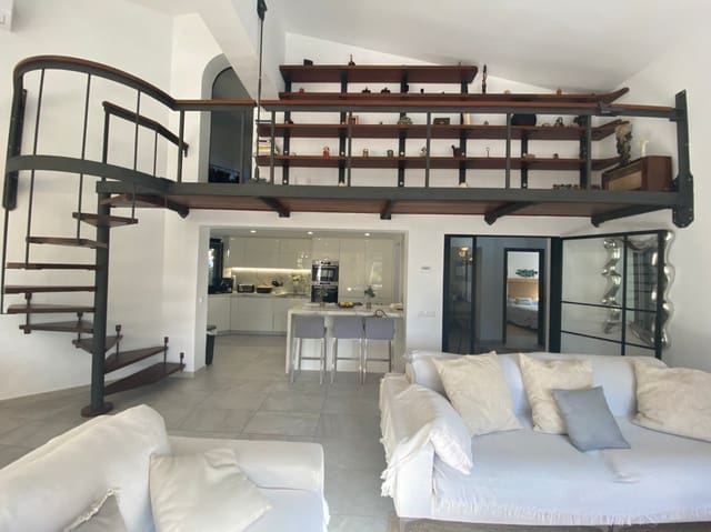 4 bedroom Villa for sale in Costa de la Calma, Calvià with pool garage - € 2,350,000 (Ref: 10135441)