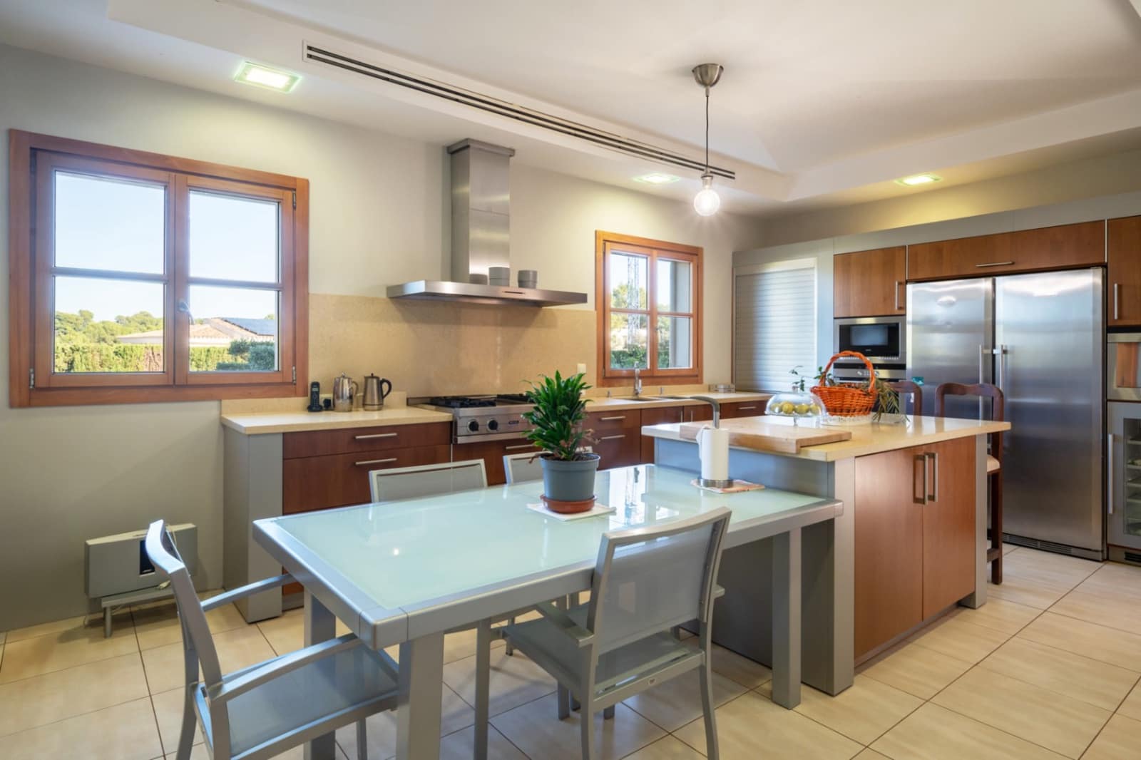 5 bedroom Villa for sale in Calvia with pool garage - € 2,500,000 (Ref: 10135442)
