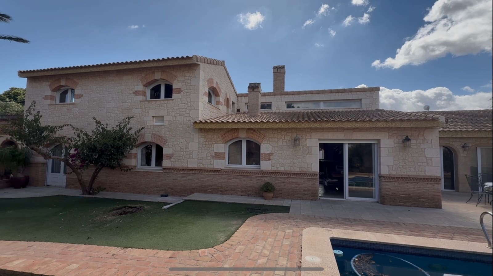 6 quarto Moradia para venda em Callosa de Segura com piscina garagem - 1 080 000 € (Ref: 10135458)
