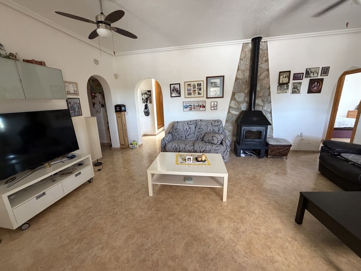 6 makuuhuone Huvila myytävänä paikassa Gea y Truyols mukana uima-altaan - 369 995 € (Ref: 10152997)