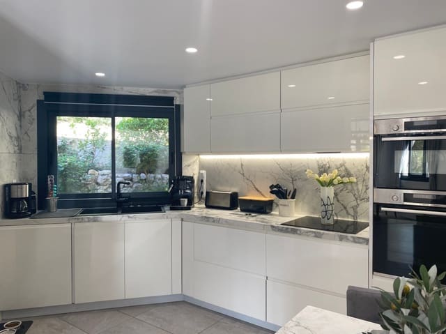 4 soverom Villa til salgs i Costa de la Calma, Calvià med svømmebasseng garasje - € 2 350 000 (Ref: 10153049)