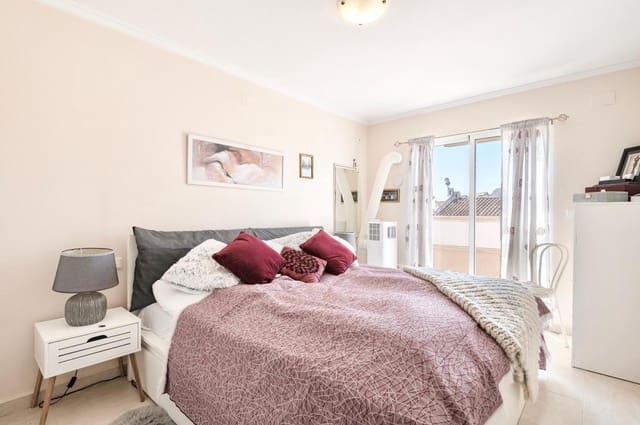3 soveværelse Byhus til salg i Torrevieja - € 199.000 (Ref: 10165755)