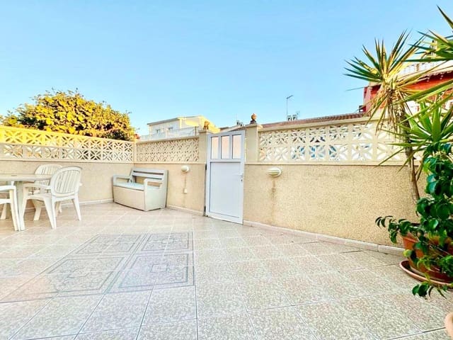 3 soveværelse Byhus til salg i Torrevieja - € 199.000 (Ref: 10165755)