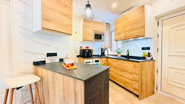 Apartamento de 1 habitación en San Miguel de Salinas en venta - 110.000 € (Ref: 10179165)