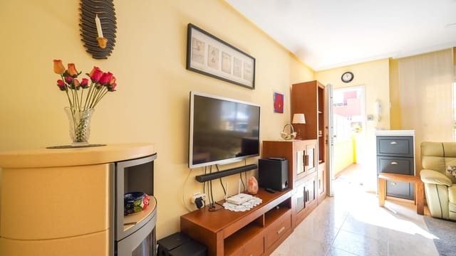 3 soverom Hus til salgs i Orihuela Costa, Orihuela med svømmebasseng garasje - € 299 000 (Ref: 10179172)