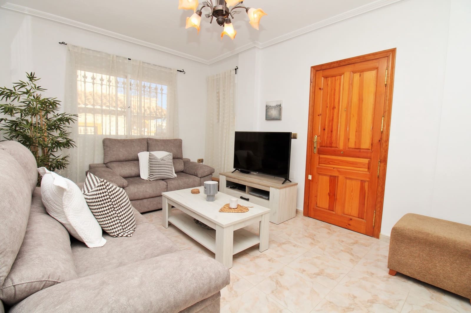 3 camera da letto Casa in vendita in Villamartin con piscina garage - 219.995 € (Rif: 10179178)