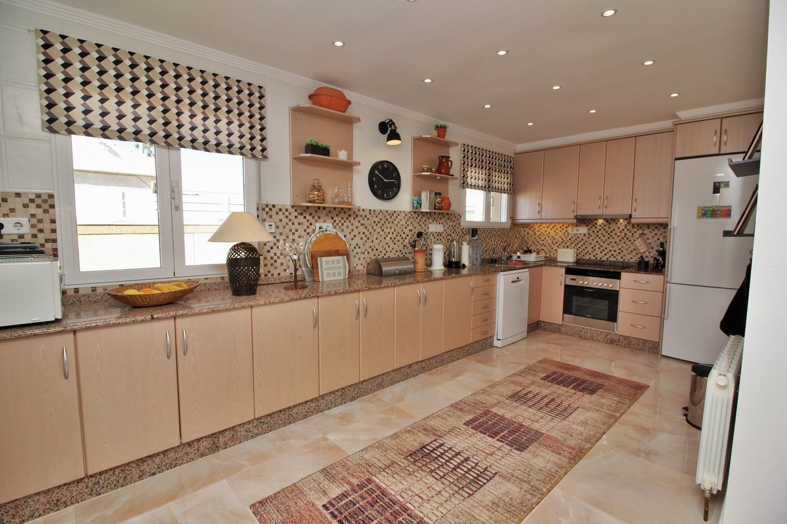 4 slaapkamer Villa te koop in Torrevieja - € 525.000 (Ref: 4889236)