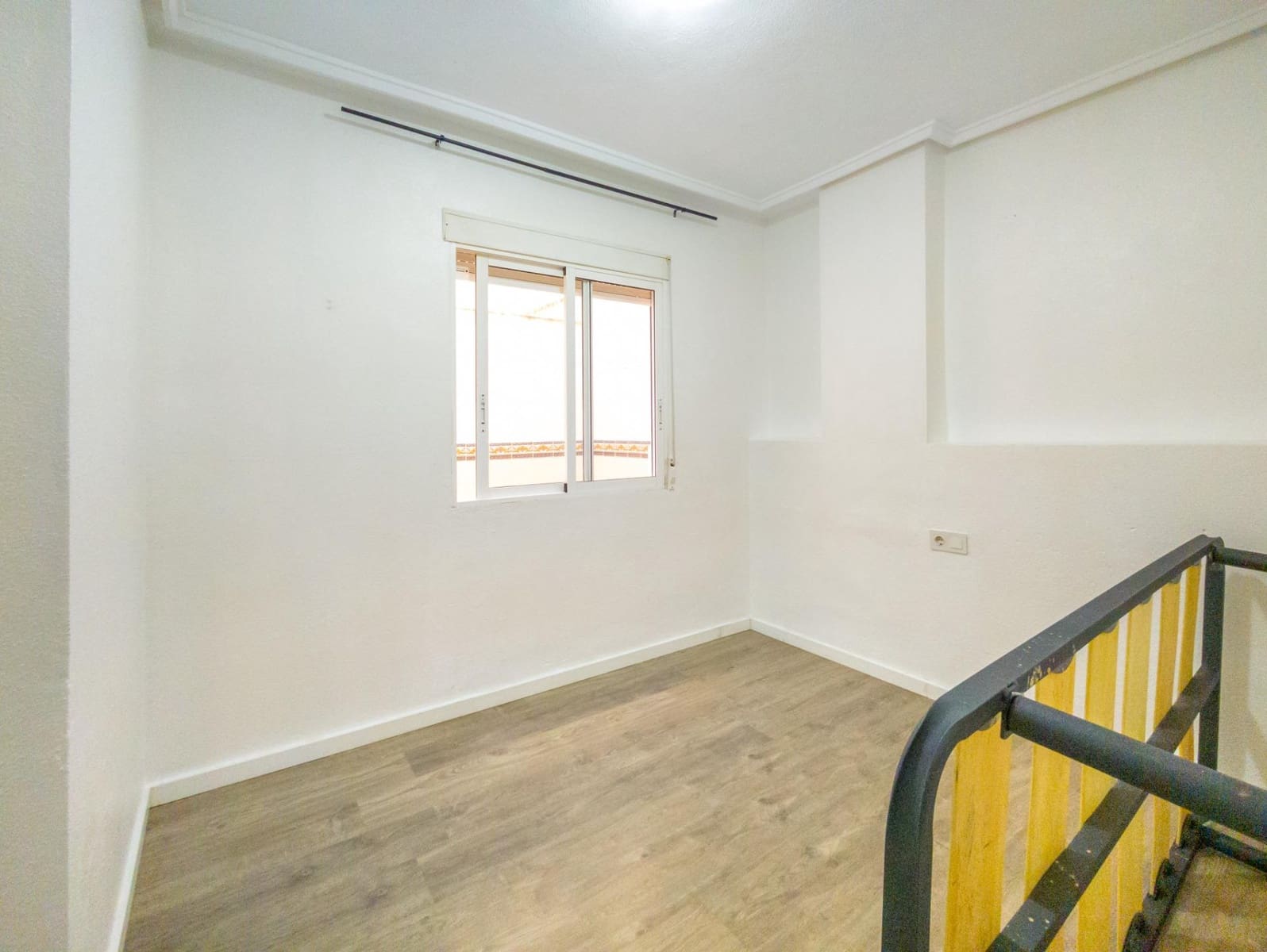 3 bedroom Apartment for sale in Torrevieja - € 155,000 (Ref: 4889488)