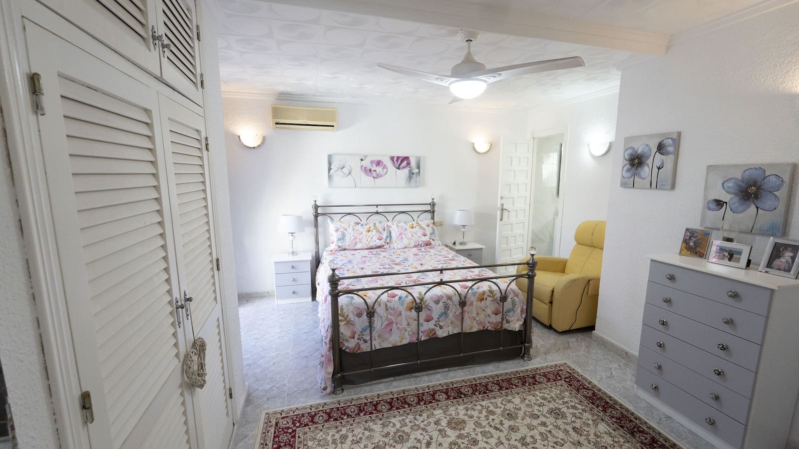 3 bedroom Villa for sale in Torrevieja with pool garage - € 335,000 (Ref: 4892777)