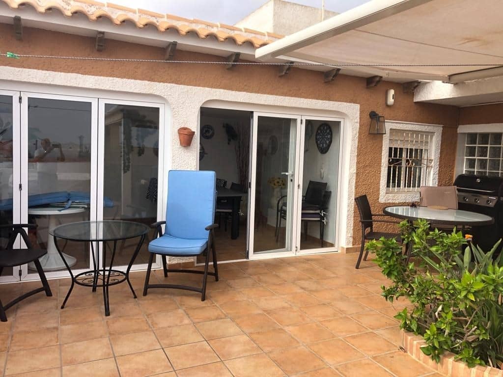 3 bedroom Townhouse for sale in La Mata, Torrevieja with garage €
