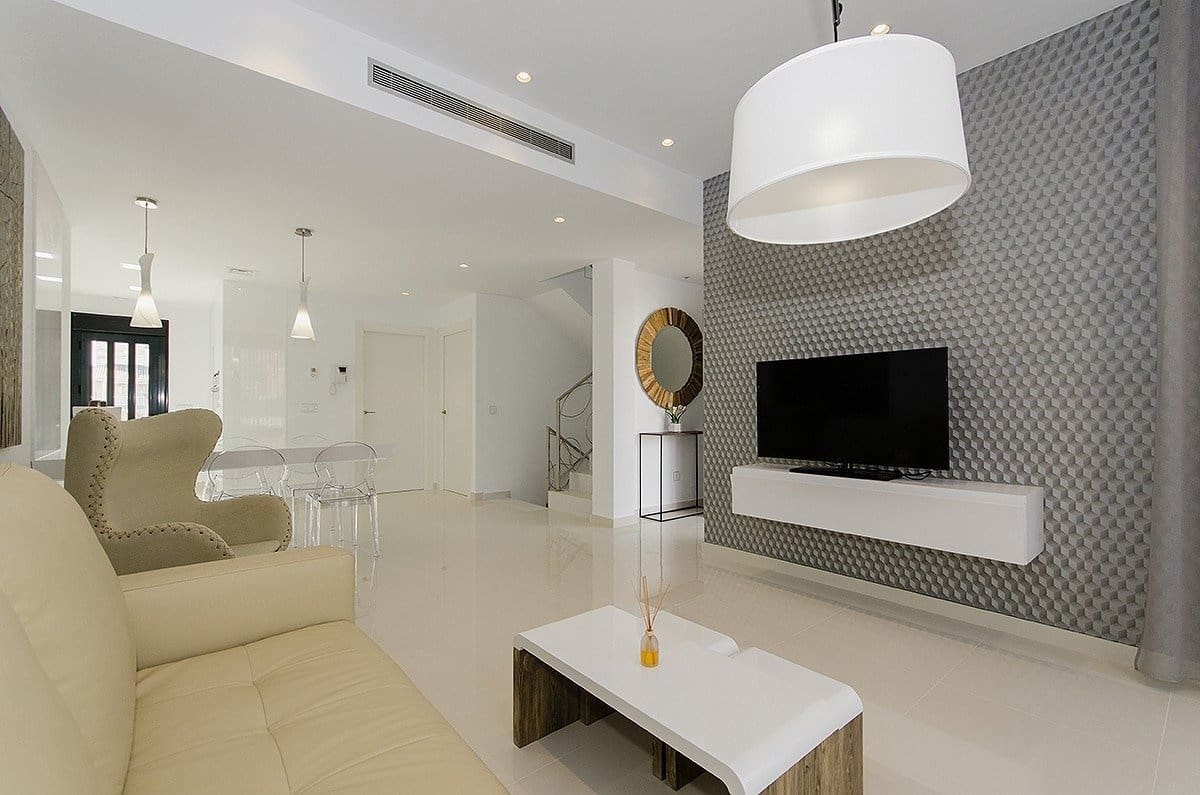 4 quarto Moradia para venda em Playa Honda com piscina garagem - 742 000 € (Ref: 8218379)