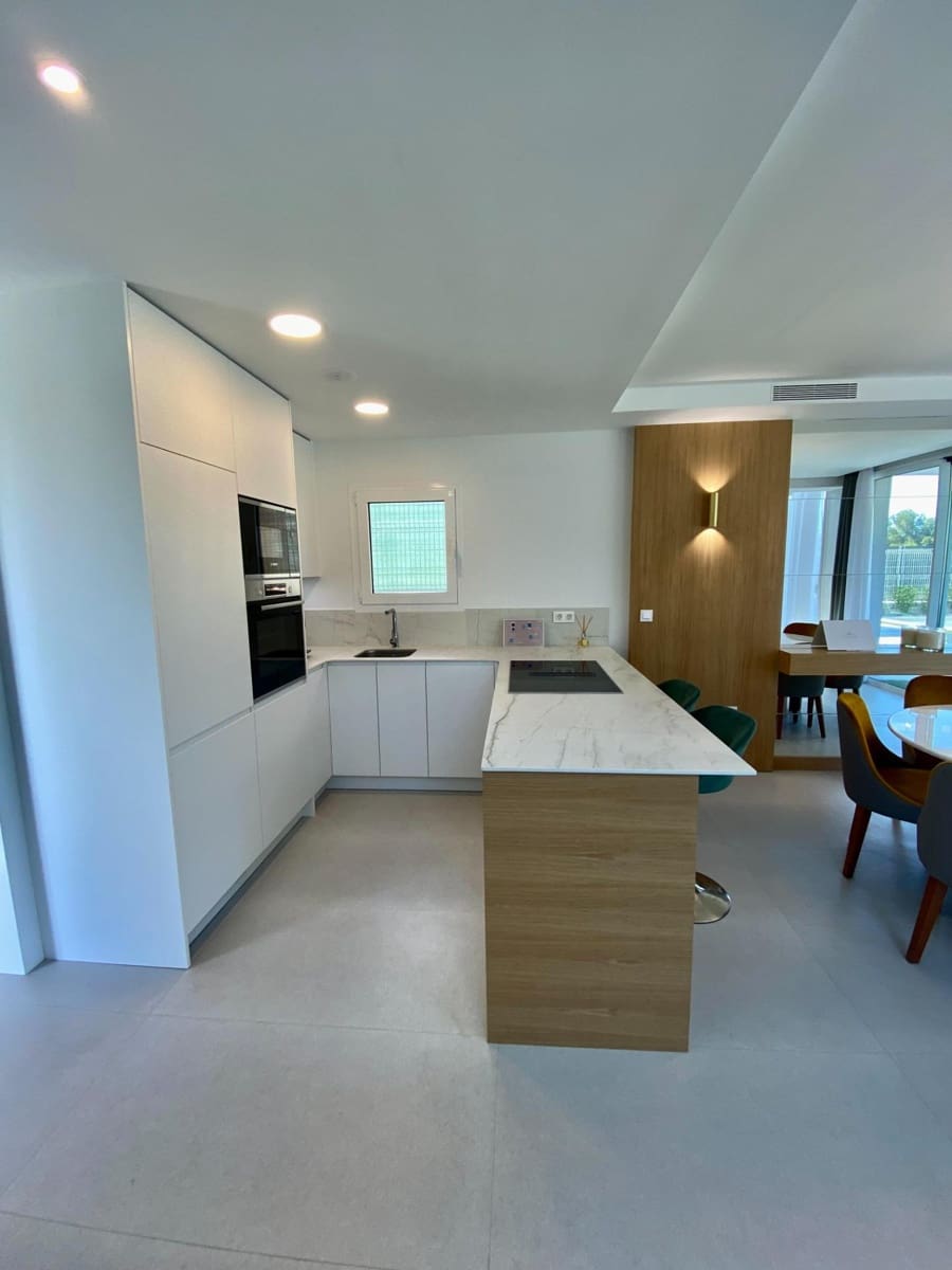 Chalet de 3 habitaciones en Finestrat en venta con piscina garaje - 790.000 € (Ref: 8218835)