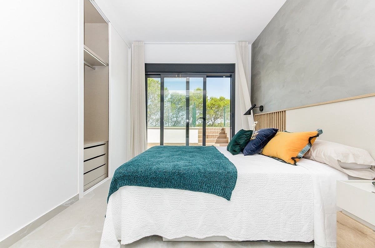 3 chambre Bungalow à vendre à San Miguel de Salinas avec piscine garage - 415 000 € (Ref: 8340372)