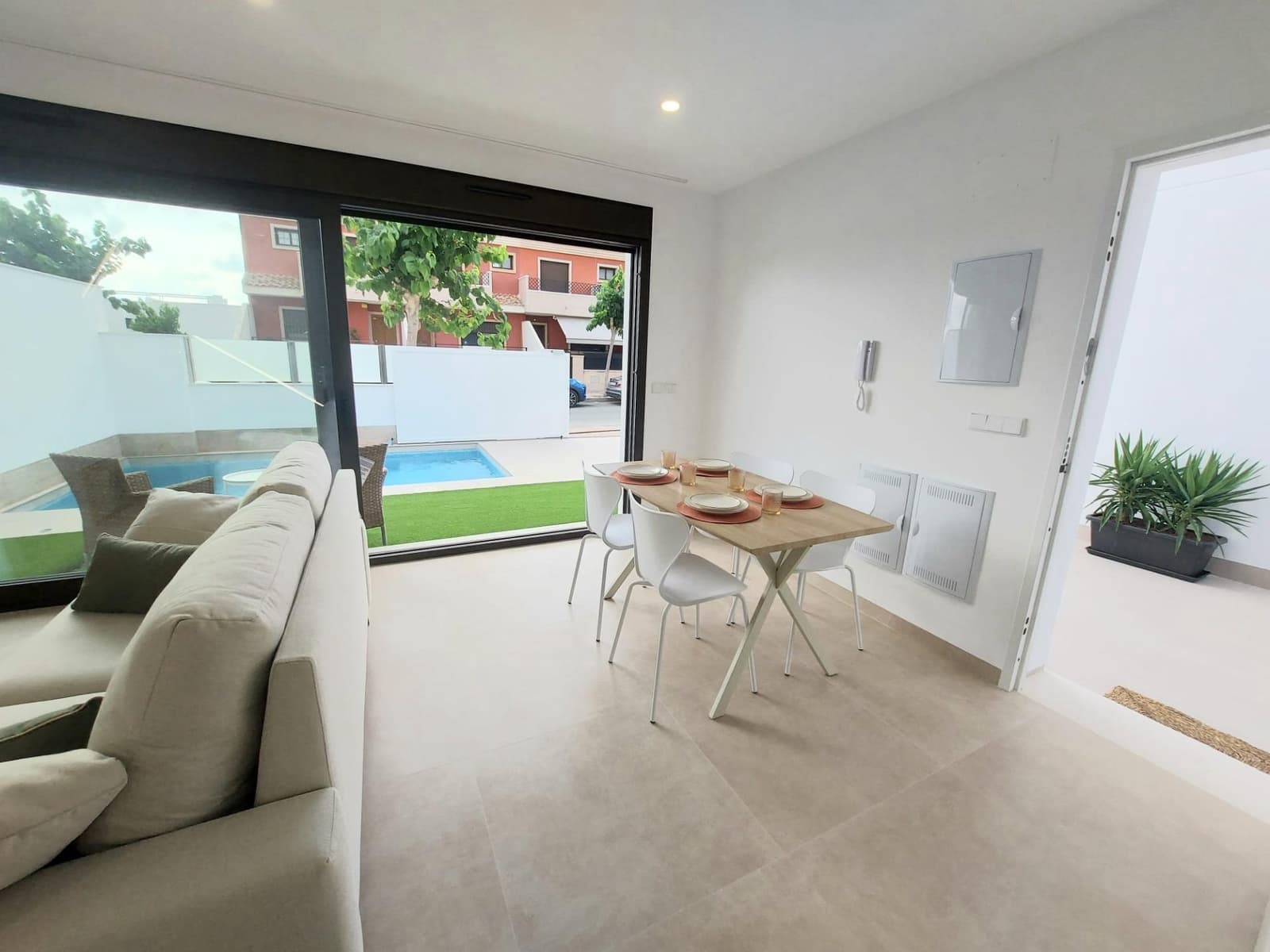 3 soveværelse Villa til salg i San Pedro del Pinatar med swimmingpool garage - € 419.900 (Ref: 8341157)