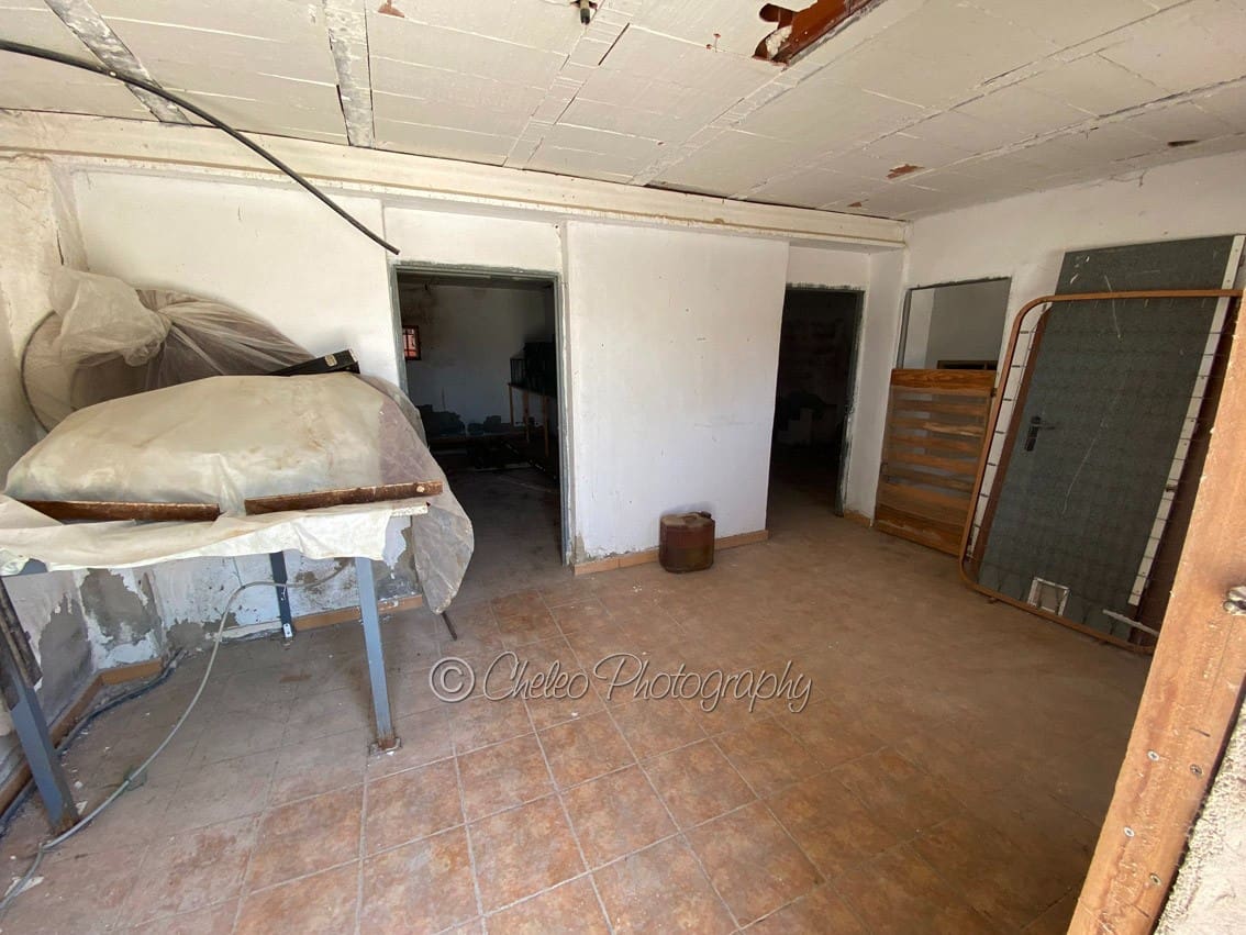 5 bedroom Finca/Country House for sale in Albatera with pool garage €