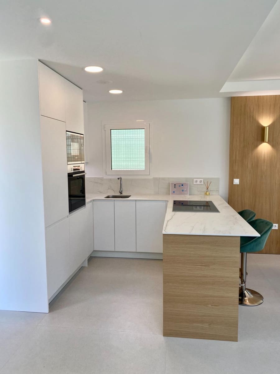 Chalet de 3 habitaciones en Finestrat en venta con piscina garaje - 870.000 € (Ref: 8768236)