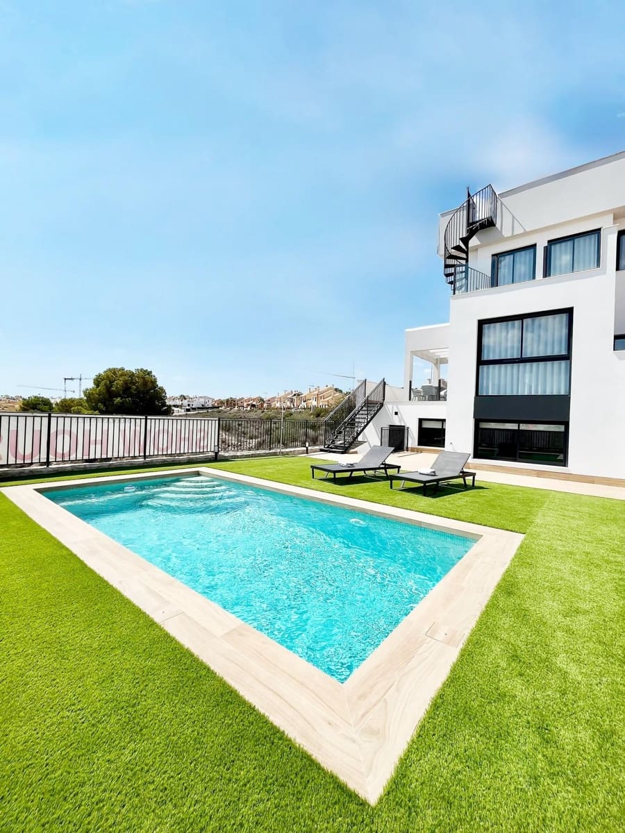 3 soverom Villa til salgs i Algorfa med svømmebasseng garasje - € 520 000 (Ref: 9083217)