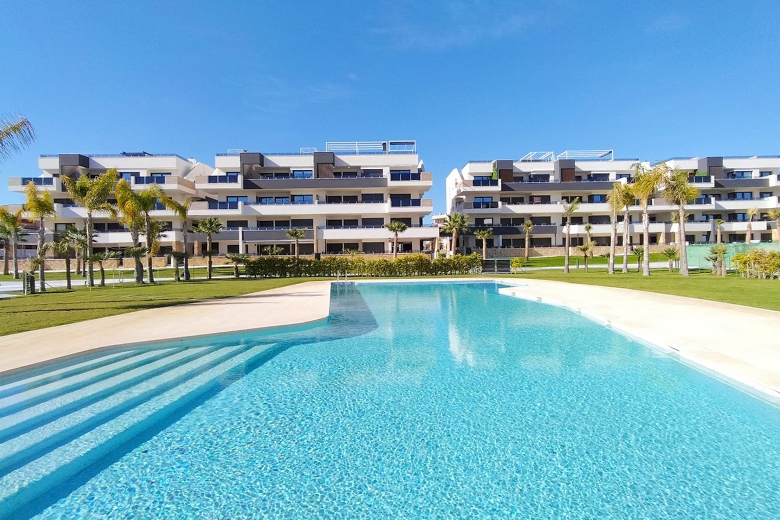 2 bedroom Penthouse for sale in Los Altos with pool garage - € 329,000 (Ref: 9083992)