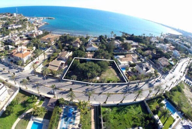 Ubebygd land til salgs i Cabo Roig, Orihuela - € 999 995 (Ref: 9084217)