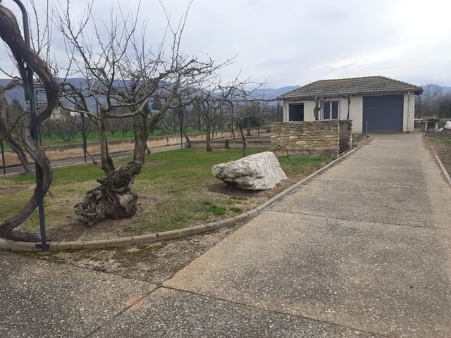 4 Zimmer Finca/Landgut zu verkaufen in Logroño mit Pool Garage - 1.100.000 € (Ref: 9157614)