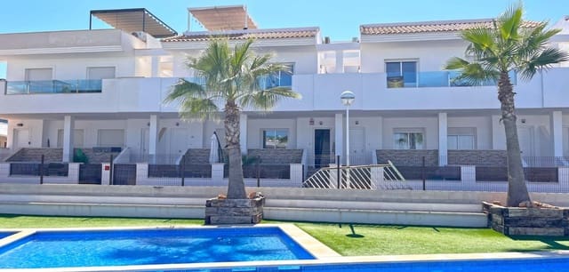 3 soveværelse Byhus til salg i Los Balcones - Los Altos, Torrevieja med swimmingpool - € 329.950 (Ref: 9157685)