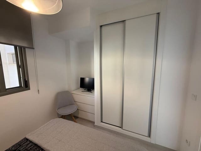 2 makuuhuone Huoneisto myytävänä paikassa Orihuela Costa mukana uima-altaan - 269 000 € (Ref: 9299098)