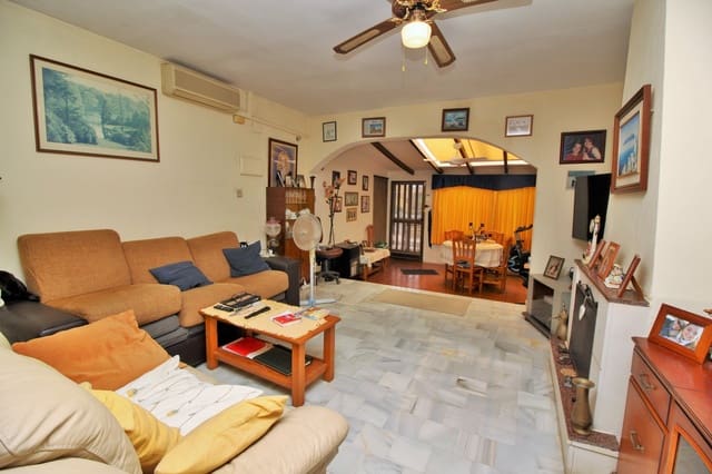 3 quarto Casa em Banda para venda em Villamartin, Orihuela - 159 995 € (Ref: 9299177)