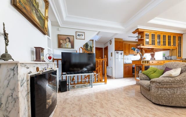 3 bedroom Villa for sale in Los Altos with pool garage - € 350,000 (Ref: 9299268)