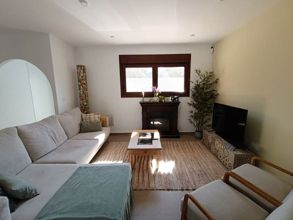 5 bedroom Villa for sale in Pinar de Campoverde with garage - € 810,000 (Ref: 9299276)