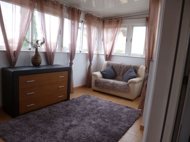 Chalet de 4 habitaciones en Playa Flamenca, Orihuela en venta - 399.995 € (Ref: 9299285)