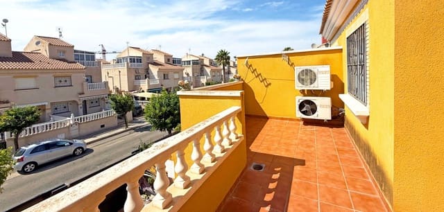 3 camera da letto Casa in vendita in Torrevieja con piscina - 175.000 € (Rif: 9299340)