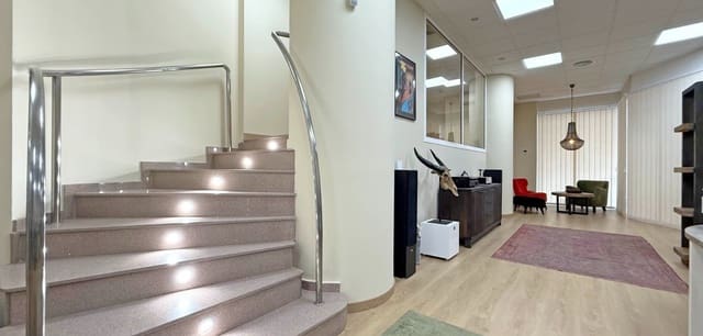 1 soveværelse Erhverv til salg i Torrevieja - € 165.000 (Ref: 9299354)