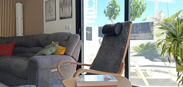 2 bedroom Villa for sale in San Pedro del Pinatar with pool garage - € 505,000 (Ref: 9299366)