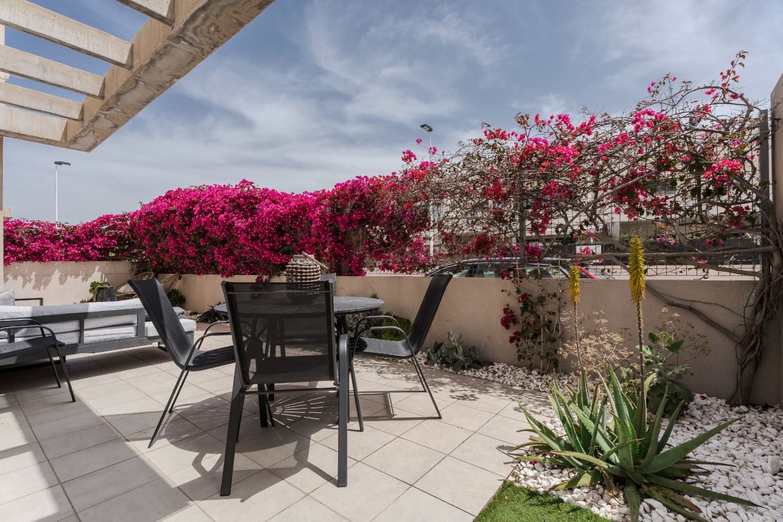 3 soveværelse Villa til salg i La Veleta med swimmingpool garage - € 399.000 (Ref: 9299399)