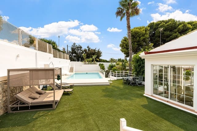 3 soveværelse Villa til salg i Cabo de las Huertas, Alicante by med swimmingpool garage - € 990.000 (Ref: 9299404)