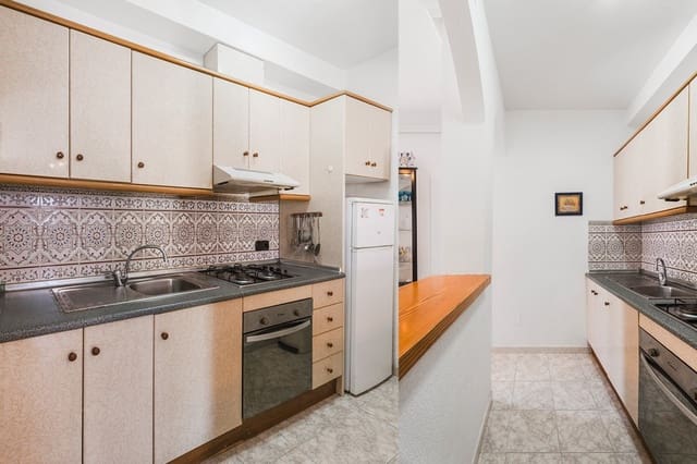 2 makuuhuone Omakotitalo myytävänä paikassa Orihuela Costa, Orihuela mukana uima-altaan - 199 000 € (Ref: 9299410)