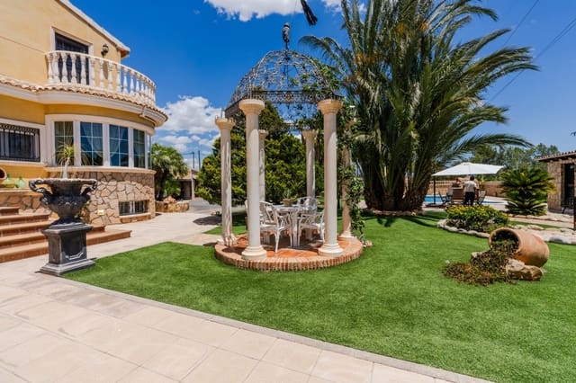 5 chambre Villa/Maison à vendre à San Vicente / Sant Vicent del Raspeig avec piscine garage - 850 000 € (Ref: 9299425)