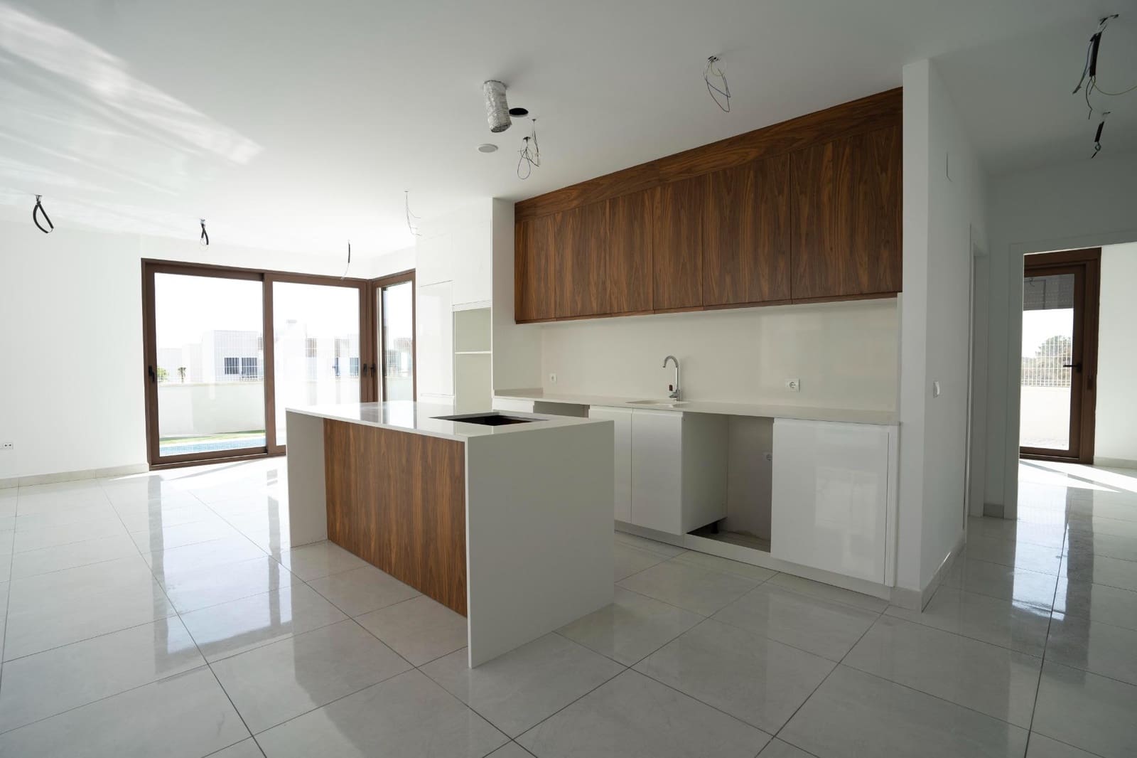 3 bedroom Villa for sale in Polop with pool garage - € 620,000 (Ref: 9316917)