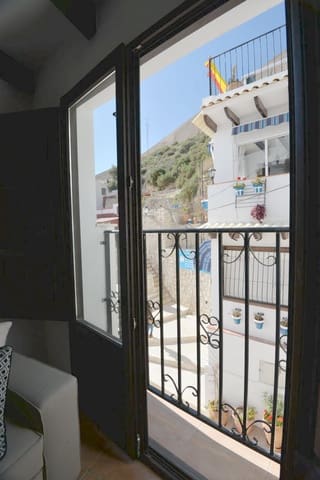 2 bedroom Townhouse for sale in Alicante / Alacant city - € 279,900 (Ref: 9321036)