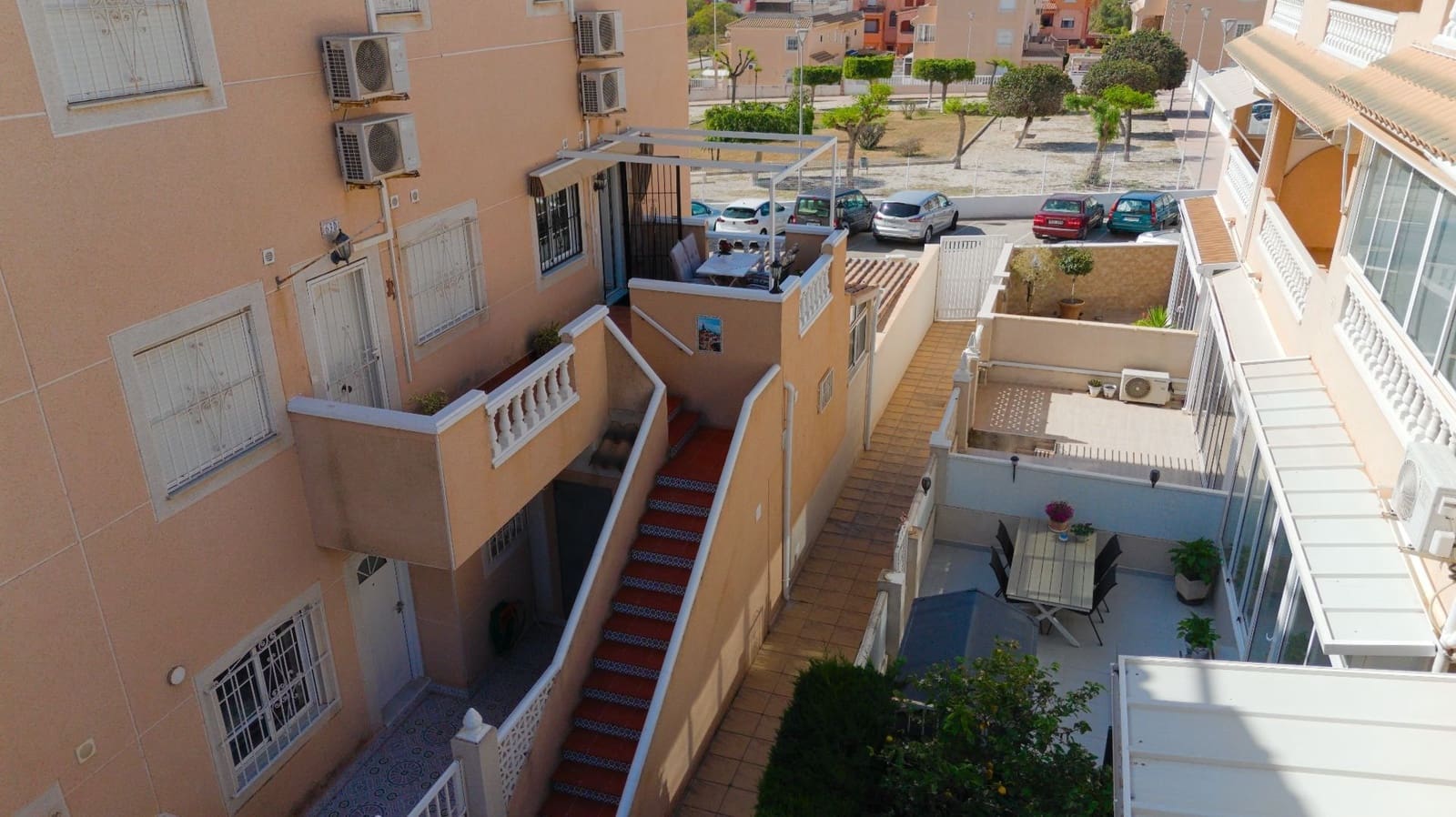 3 bedroom Townhouse for sale in Torrevieja with pool garage - € 220,000 (Ref: 9321039)