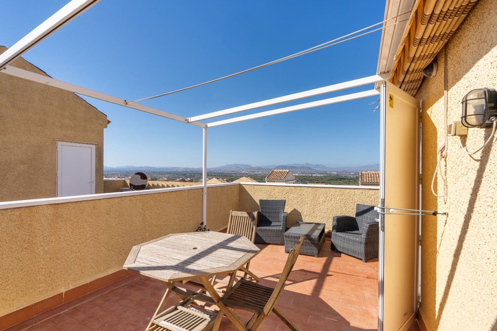 2 sovrum Hus till salu i Gran Alacant med pool - 220 000 € (Ref: 9321080)