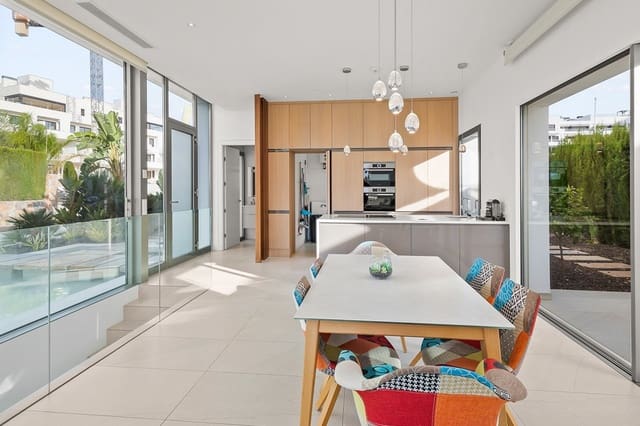 3 sypialnia Willa na sprzedaż w Las Colinas Golf, Orihuela z basenem garażem - 950 000 € (Ref: 9321081)