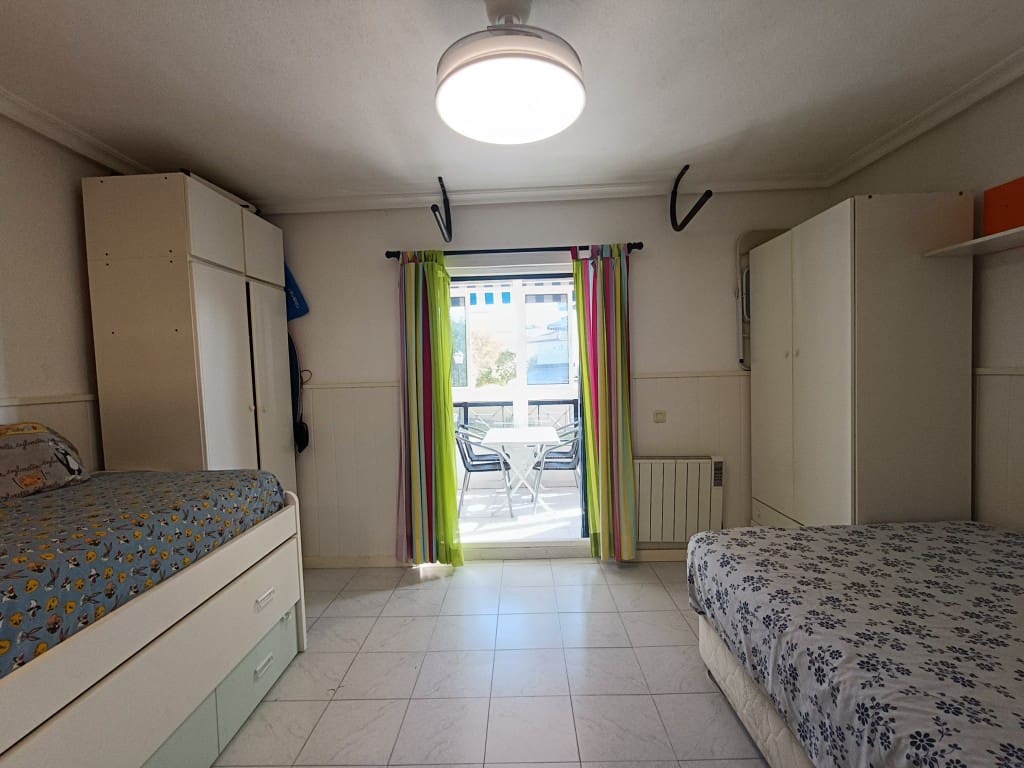 1 makuuhuone Huoneisto myytävänä paikassa Torrevieja mukana uima-altaan - 115 000 € (Ref: 9321198)