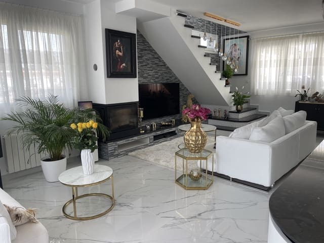 4 soveværelse Villa til salg i Los Balcones - € 599.000 (Ref: 9321225)